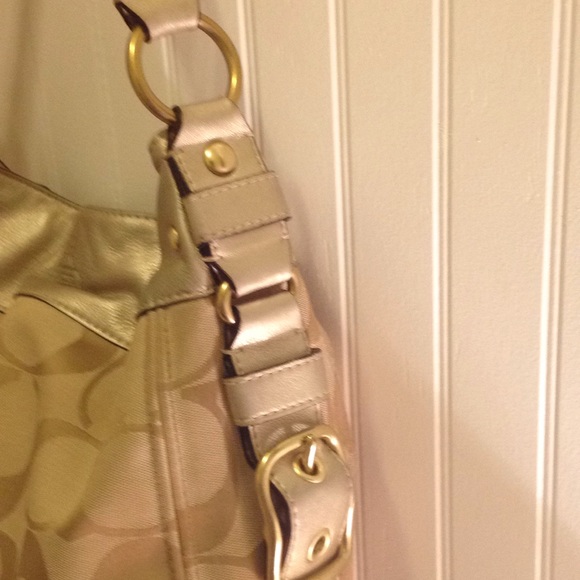 Coach Signature Fabric Bag - Picture 3 of 7